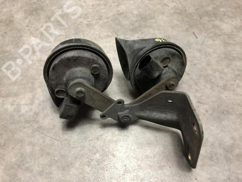 Horn VW NEW BEETLE Convertible (1Y7) 1.4 | BP31245270E13