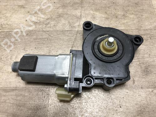 Used Left rear window motor HYUNDAI i30 (FD) 1.6 CRDi (90 hp) 23872972