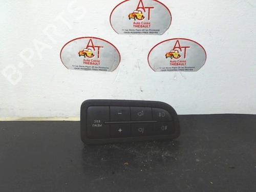 Used Headlight switch FIAT GRANDE PUNTO (199_) 1.3 D Multijet (75 hp) 12963693