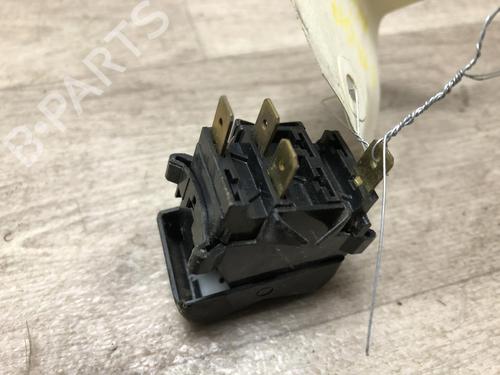 Used Switch LADA NIVA Closed Off-Road Vehicle (2121, 2131) 1700 i 4x4 (82 hp) 23870767