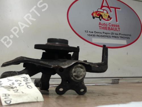 Used Right front steering knuckle VW POLO III (6N1) 64 1.9 SDI (64 hp) 25047529