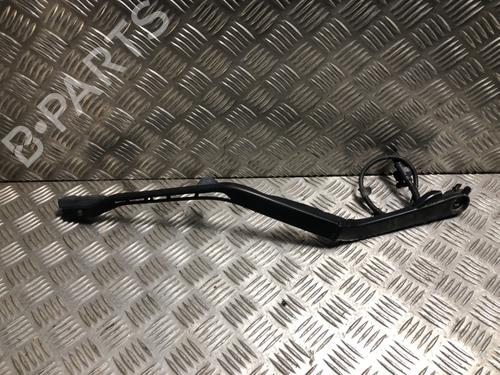 Used Front windshield wiper arm Front windshield wiper arm VOLVO S90 II (234) D5 AWD (235 hp) 40626449 40626449