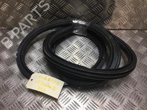 Gummiliste CITROËN C4 Picasso II 1.6 HDi / BlueHDi 115 (115 hp) 24872963