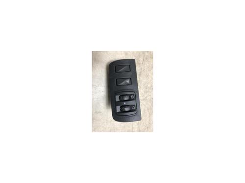 Used Switch RENAULT SCÉNIC III (JZ0/1_) 1.5 dCi (110 hp) 20623328