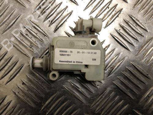 Schalter für CHEVROLET ORLANDO (J309) 2.0 D (131 hp) 31185635