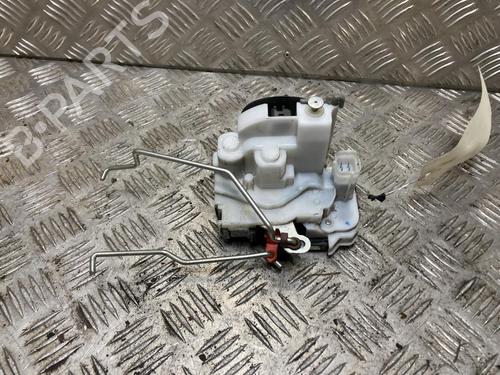 Used Tailgate lock FIAT DOBLO Bus (263_) 1.6 D Multijet (263AXH1A, 263AXL11, 263AXH1B) (90 hp) 31196290