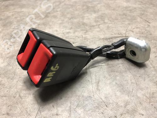 Used Seat buckle VW POLO V (6R1, 6C1) 1.6 TDI (90 hp) 20634236