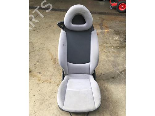 Right front seat SMART FORTWO Coupe (450) 0.8 CDI (450.300, 450.301, 450.302, 450.303, 450.306) | BP13227279C16 