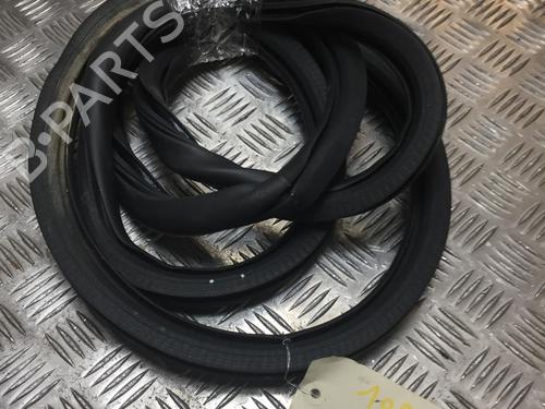 rubber-door-seal-peugeot-208-ii-ub_-up_-uw_-uj_-2019-24872855 main image
