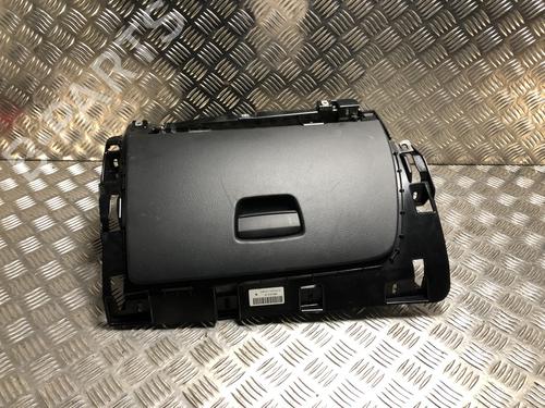 Porta-luvas BMW X1 (E84) xDrive 20 d (163 hp) 31186583