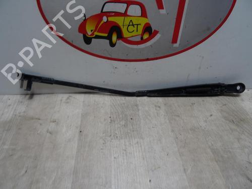 Used Front windshield wiper arm RENAULT MODUS / GRAND MODUS (F/JP0_) 1.5 dCi (FP0E, JP0E) (65 hp) 15529535