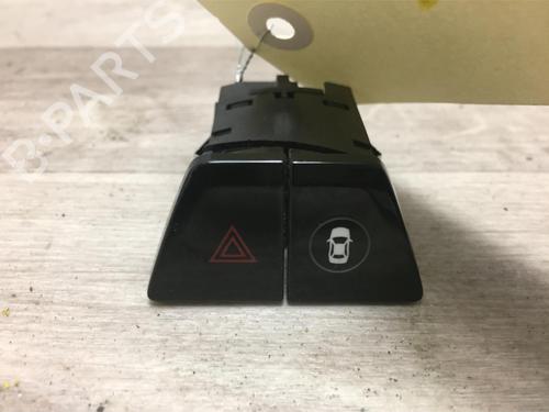 Used Warning switch BMW 5 (G30, F90) 530 e Plug-in Hybrid (252 hp) 13294289
