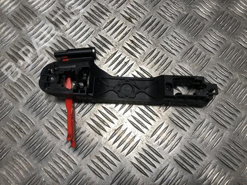 Højre bagtil udvendigt håndtag Højre bagtil udvendigt håndtag TOYOTA YARIS (_P9_) 1.4 D-4D (NLP90_, NLP90R) (90 hp) 34693078 34693078