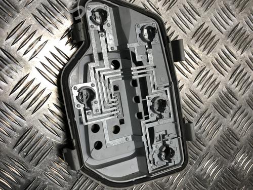 Luce targa VW POLO IV (9N_, 9A_) 1.2 12V (64 hp) 31245293