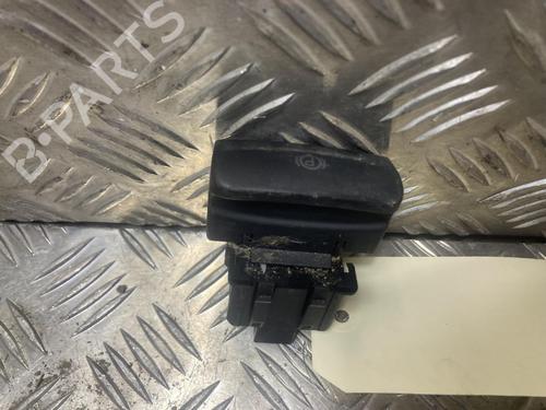 Elektrisk parkeringsbremse PEUGEOT 5008 (0U_, 0E_) 2.0 HDi 150 / BlueHDi 150 (150 hp) 32784858