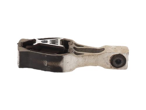 Used Engine mount Engine mount PEUGEOT 3008 II SUV (MC_, MR_, MJ_, M4_) 1.2 THP/ PureTech 130 (MRHNSM, MRHNSU, MRHNSJ, MRHNYW,... (131 hp) 36378553 36378553