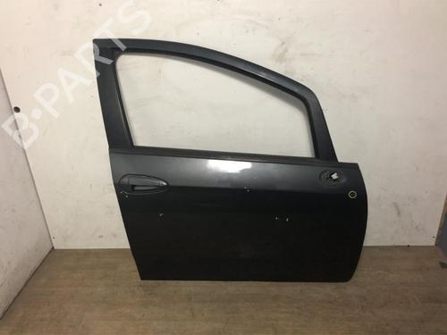 Used Right front door FIAT GRANDE PUNTO (199_) 1.3 D Multijet (75 hp) 30785205