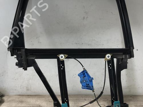 Used Rear right window mechanism VW TOUAREG (7LA, 7L6, 7L7) 3.0 V6 TDI (225 hp) 23873647