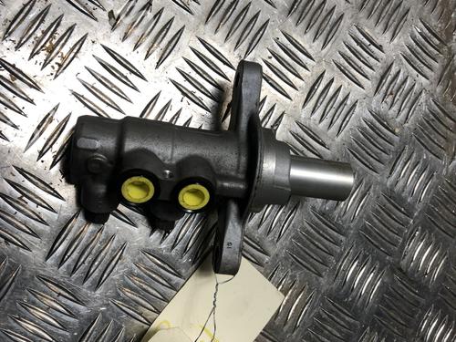 Used Brake master cylinder CITROËN DS3 (SA_) 1.6 HDi 115 (114 hp) 31187623
