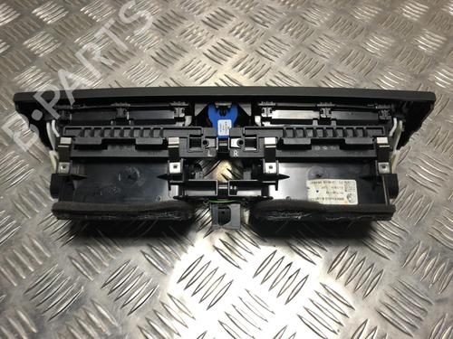 Air vent BMW 1 (F21) 118 d | BP24321840I21
