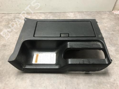 Used Cup/Object holder SUZUKI GRAND VITARA II (JT, TE, TD) 1.9 DDiS All-wheel Drive (JT419, TD44, JB419WD, JB419XD,... (129 hp) 20617105