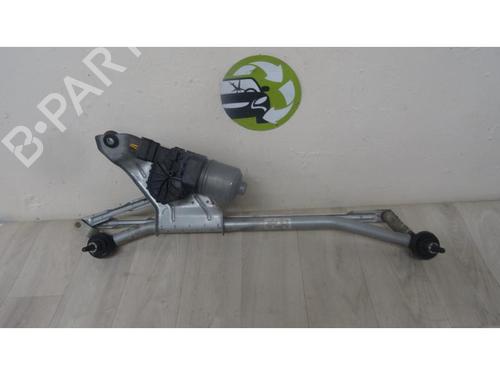 Used Front wiper motor DACIA SANDERO 1.2 16V (75 hp) 13282806