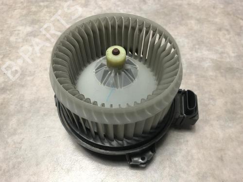 Ventilator motor SUZUKI SWIFT III (MZ, EZ) 1.3 DDiS (RS413D) (75 hp) 20617348