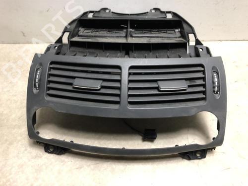 Used Air vent MERCEDES-BENZ E-CLASS (W211) E 220 CDI (211.006) (136 hp) 20633521