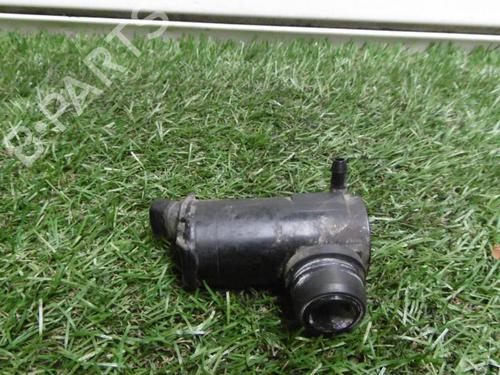 Washer pump TOYOTA RAV 4 II (_A2_) 2.0 D 4WD (CLA20_, CLA21_, CLA20R, CLA21R) | BP13130604E24