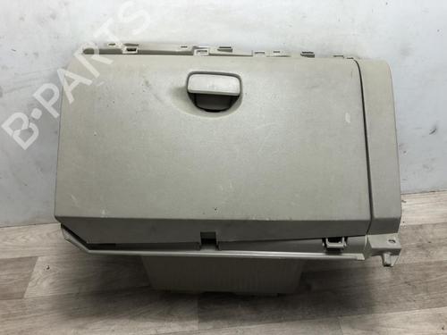 Used Glove box Glove box RENAULT GRAND SCÉNIC III (JZ0/1_) 1.5 dCi (JZ09, JZ0D, JZ10, JZ14, JZ1G, JZ29, JZ2C) (110 hp) 13397772 13397772