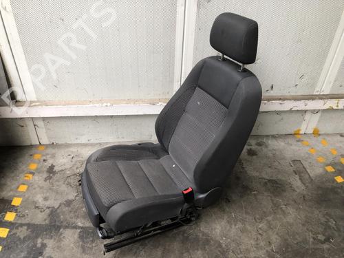 Right front seat VW TOURAN (1T1, 1T2) 2.0 TDI | BP13226175C16 