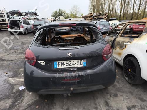 Licence plate light PEUGEOT 208 I (CA_, CC_) 1.2 VTi 68 / PureTech 68 | BP28485905I40