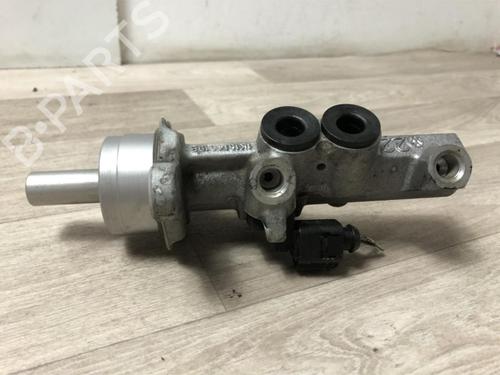 Used Brake master cylinder SEAT ALTEA XL (5P5, 5P8) 1.9 TDI (105 hp) 23068120
