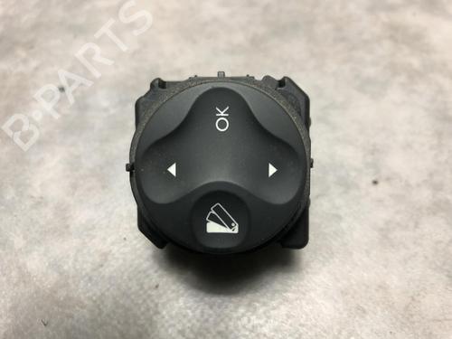 Used Switch RENAULT SCÉNIC III (JZ0/1_) 1.5 dCi (110 hp) 20616283