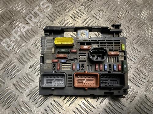 engine-control-unit-ecu-peugeot-3008-i-mpv-0u_-2009-2010-2011-2012-2013-2014-2015-2016-2017-32092741 main image