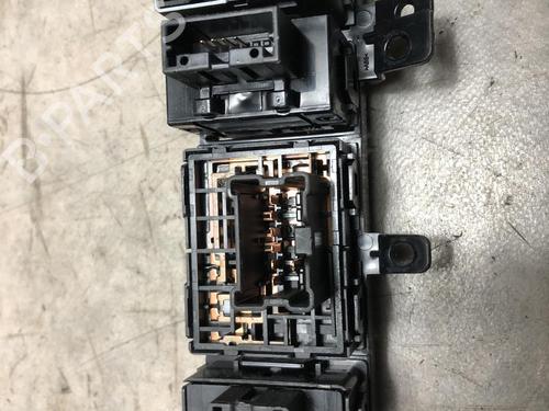 Switch NISSAN NAVARA NP300 (D40) 2.5 dCi 4WD (D40TT, D40T, D40M, D40BB) | BP20506694I30