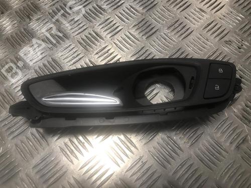 Used Front left interior door handle AUDI A1 (8X1, 8XK) 1.6 TDI (105 hp) 31185762