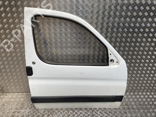 Used Right front door Right front door 37492567 37492567