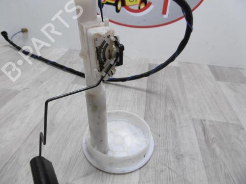 Used Fuel pump RENAULT KOLEOS I (HY_) 2.0 dCi 4x4 (HY0K) (150 hp) 23109323