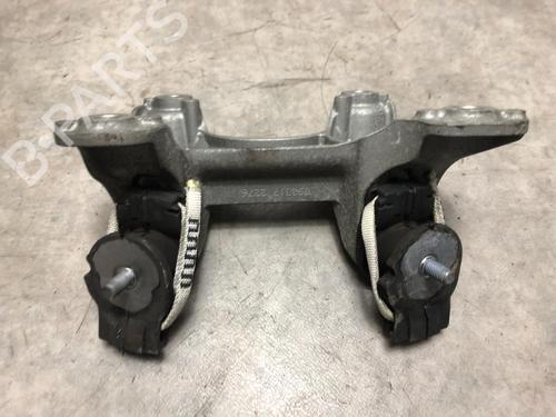 Used Gearbox mount BMW 3 Touring (F31) 318 d (150 hp) 31186525