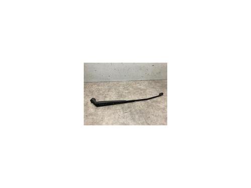 Used Front windshield wiper arm SUZUKI JIMNY Closed Off-Road Vehicle (SN) 1.3 16V 4x4 (SN413) (86 hp) 20479864