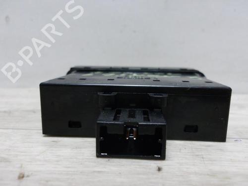 Used Switch NISSAN X-TRAIL I (T30) 2.2 Di 4x4 (114 hp) 12973666