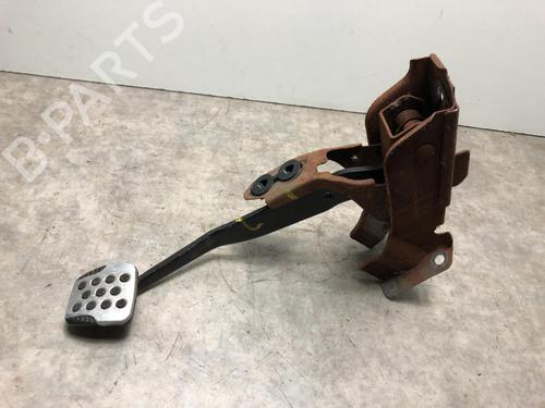 Used Break pedal NISSAN 350Z Roadster (Z33) 3.5 (AAZ33) (301 hp) 23036632
