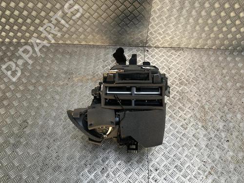 Used Heater matrix box Heater matrix box PEUGEOT 208 II (UB_, UP_, UW_, UJ_) 1.2 PureTech 100 (101 hp) 31245833 31245833
