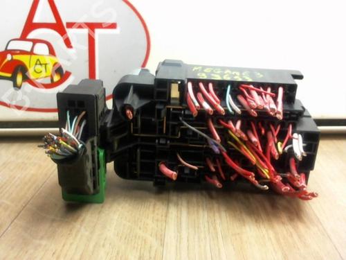 Fuse box RENAULT MEGANE III Hatchback (BZ0/1_, B3_) 1.5 dCi (BZ09, BZ0D, BZ1W, BZ29, BZ14) | BP12983798E1 