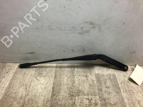 Used Front windshield wiper arm BMW 1 (E87) 118 d (143 hp) 20622944