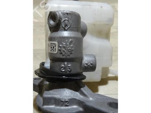Brake master cylinder RENAULT TWINGO III (BCM_, BCA_) 1.0 SCe 70 (BCMB) | BP13276855M77 