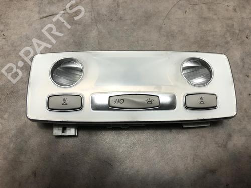 Used Interior roof light RENAULT LAGUNA III (BT0/1) 1.5 dCi (BT00, BT0A, BT0T, BT1J) (110 hp) 20621359