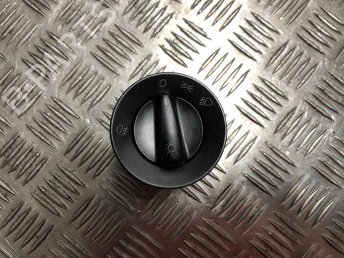 Lichtschalter für SKODA FABIA II (542) 1.2 12V (60 hp) 31244987
