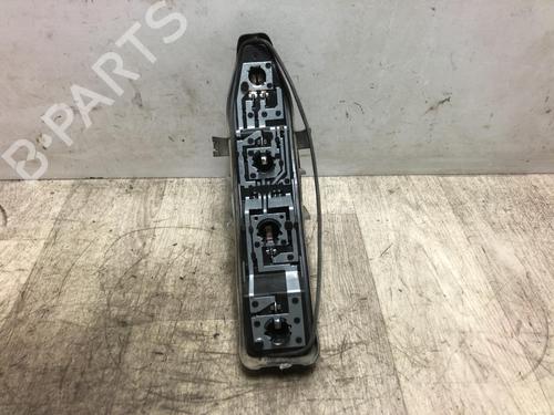 Used Licence plate light RENAULT SCÉNIC II (JM0/1_) 2.0 (JM05, JM0U, JM1N, JM1U, JM2V) (135 hp) 20623441